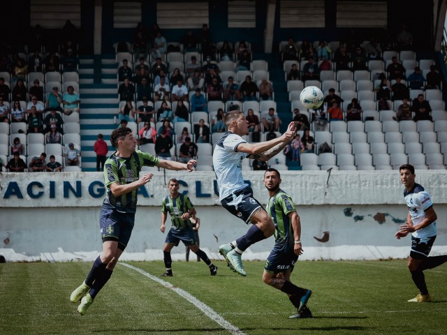 Duelo olavarriense en el inicio del Regional